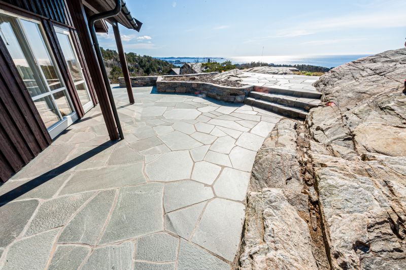 Granite Floor Installation in Kansas City, KS
